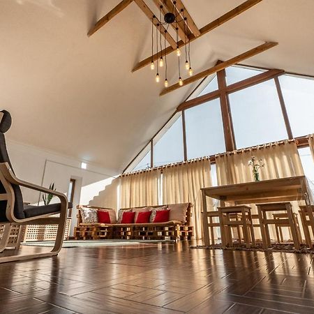 Хостел Modern Loft Lighthouse Каракол Экстерьер фото